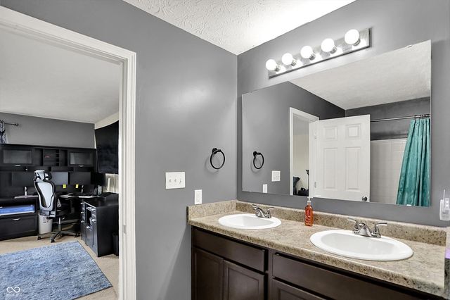 2843 Ludwig Drive, Indianapolis, IN 46239