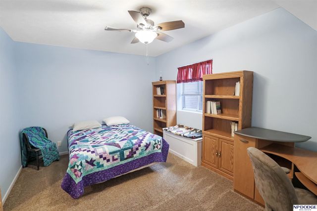 7715 S 94 Street, La Vista, NE 68128