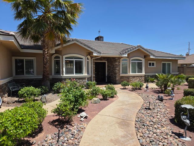 42036 Desert Sage Avenue, Lancaster, CA 93536