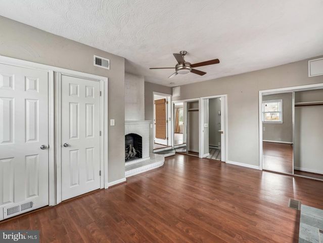 3503 MAPLE CT, Falls Church, VA 22041