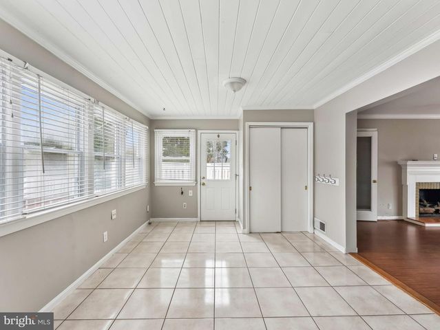 3503 MAPLE CT, Falls Church, VA 22041