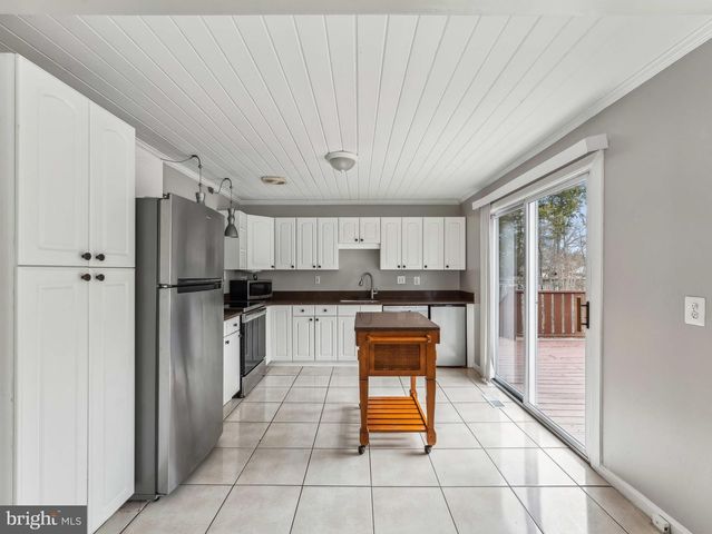 3503 MAPLE CT, Falls Church, VA 22041