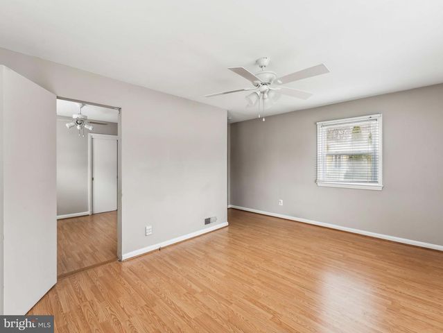 3503 MAPLE CT, Falls Church, VA 22041