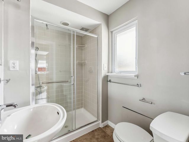 3503 MAPLE CT, Falls Church, VA 22041