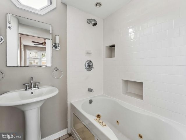 3503 MAPLE CT, Falls Church, VA 22041