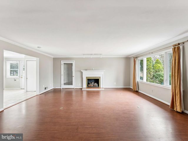3503 MAPLE CT, Falls Church, VA 22041