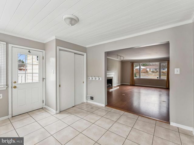 3503 MAPLE CT, Falls Church, VA 22041