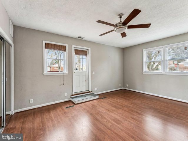 3503 MAPLE CT, Falls Church, VA 22041