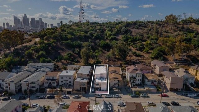 456 Solano Avenue, Los Angeles, CA 90012