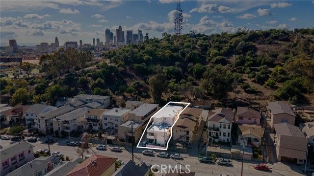 456 Solano Avenue, Los Angeles, CA 90012