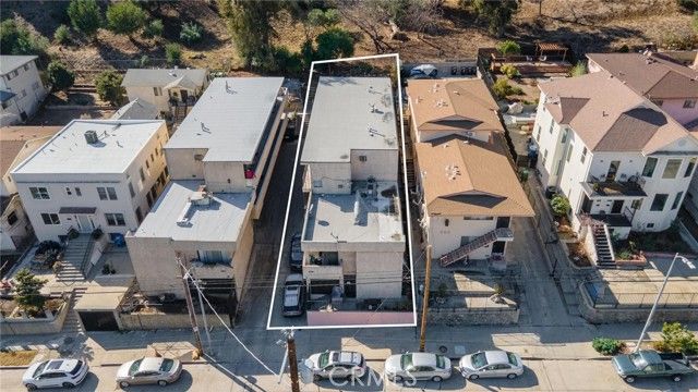 456 Solano Avenue, Los Angeles, CA 90012