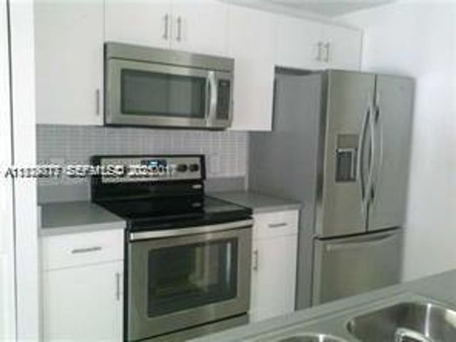 2442 Centergate Dr 205, Miramar, FL 33025