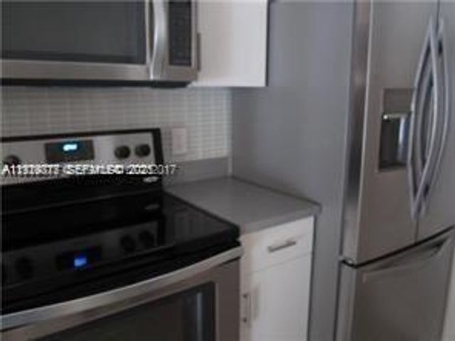 2442 Centergate Dr 205, Miramar, FL 33025