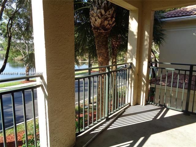 2442 Centergate Dr 205, Miramar, FL 33025