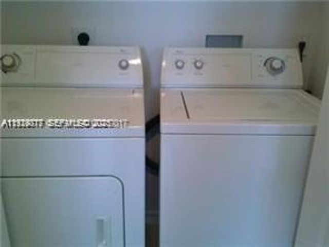 2442 Centergate Dr 205, Miramar, FL 33025