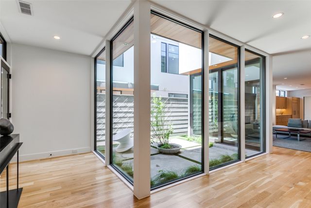 3617 Springbrook Street, Dallas, TX 75205