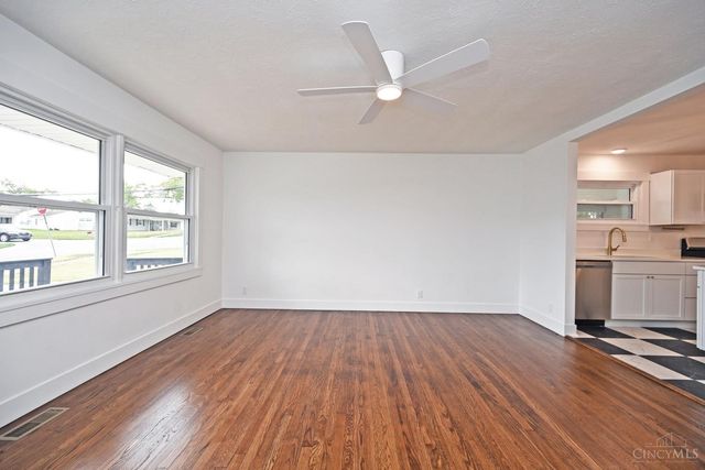 4034 Mantell Avenue, Sycamore Twp, OH 45236