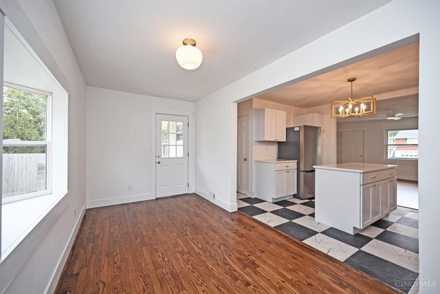 4034 Mantell Avenue, Sycamore Twp, OH 45236