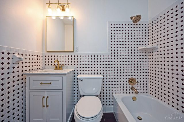 4034 Mantell Avenue, Sycamore Twp, OH 45236