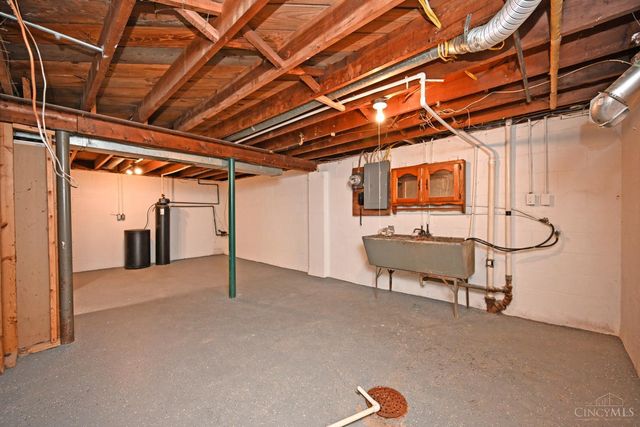 4034 Mantell Avenue, Sycamore Twp, OH 45236