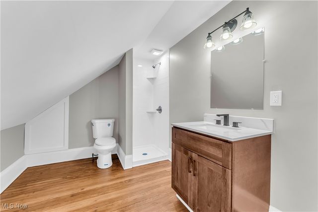 12206 Detroit Avenue, Lakewood, OH 44107