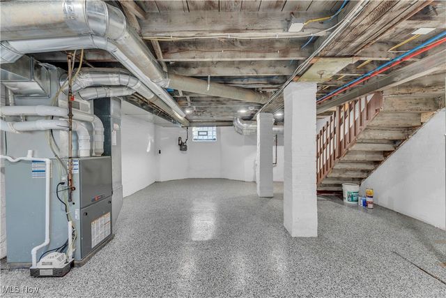 12206 Detroit Avenue, Lakewood, OH 44107