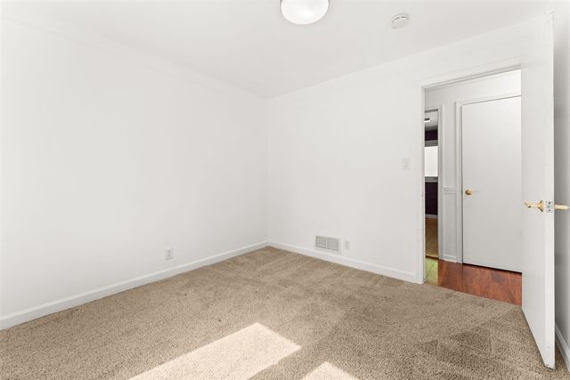 22475 Nancy Avenue, Southfield, MI 48033