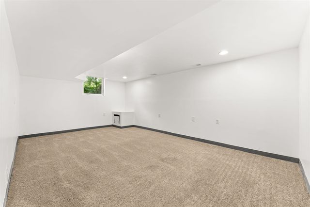 22475 Nancy Avenue, Southfield, MI 48033