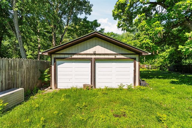 22475 Nancy Avenue, Southfield, MI 48033
