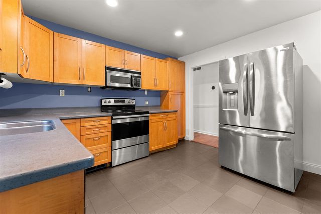 22475 Nancy Avenue, Southfield, MI 48033
