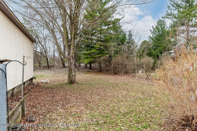 2301 W Main Street 2301 2303, Holt, MI 48842