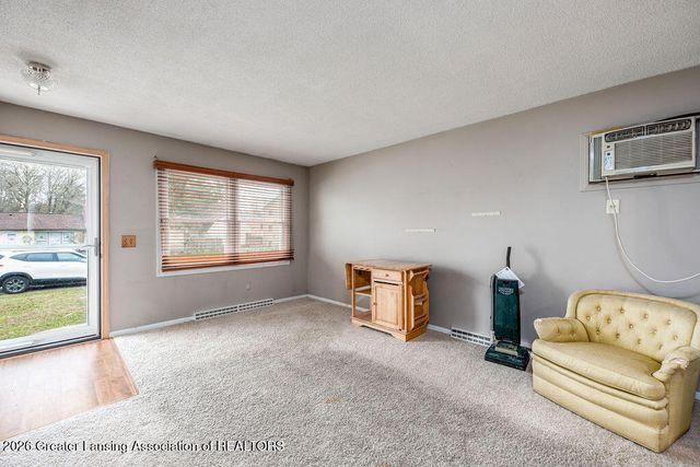 2301 W Main Street 2301 2303, Holt, MI 48842