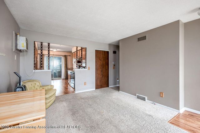 2301 W Main Street 2301 2303, Holt, MI 48842