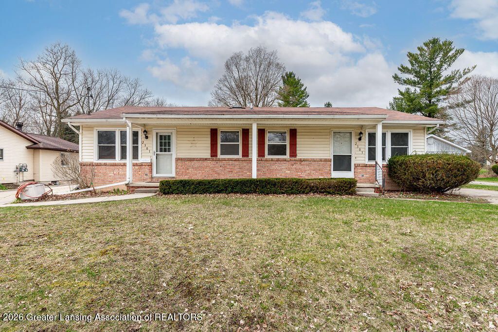 2301 W Main Street 2301 2303, Holt, MI 48842