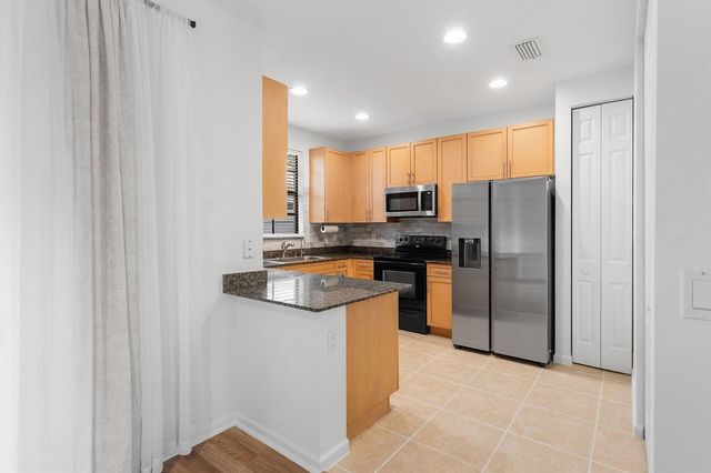 238 E Chrystie Circle, Delray Beach, FL 33484