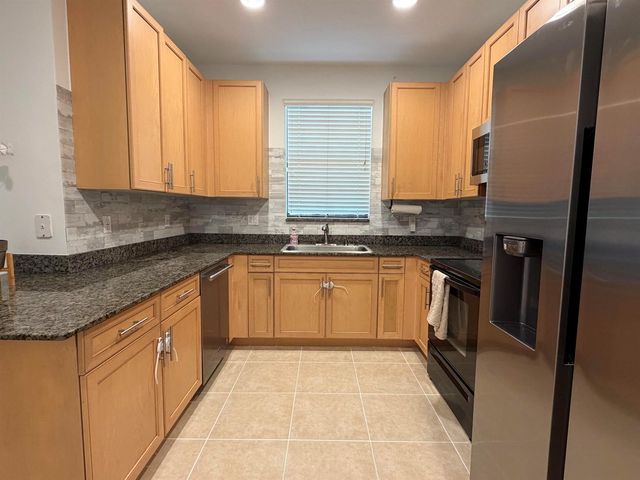 238 E Chrystie Circle, Delray Beach, FL 33484