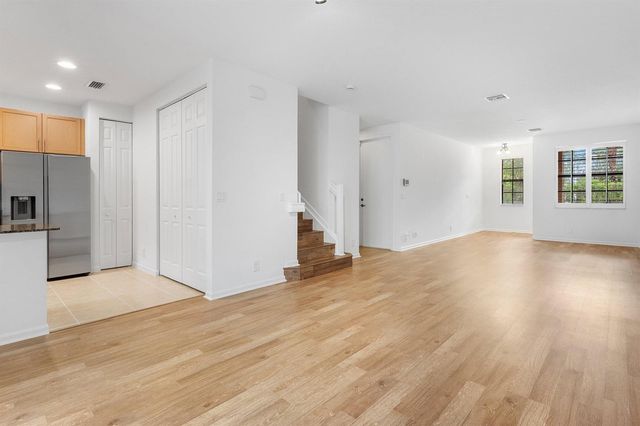 238 E Chrystie Circle, Delray Beach, FL 33484