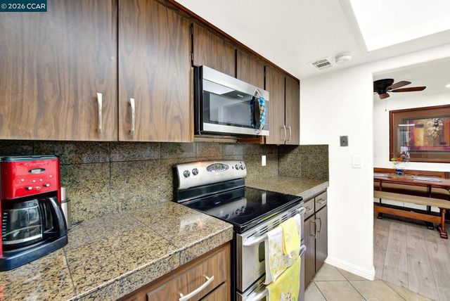 6472 Trinidad Dr, San Jose, CA 95120