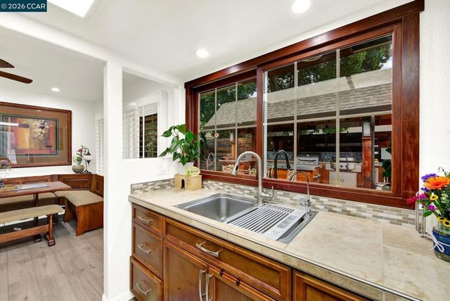 6472 Trinidad Dr, San Jose, CA 95120