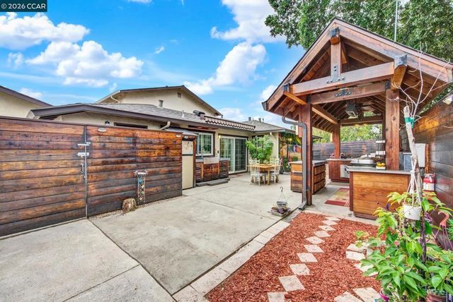 6472 Trinidad Dr, San Jose, CA 95120