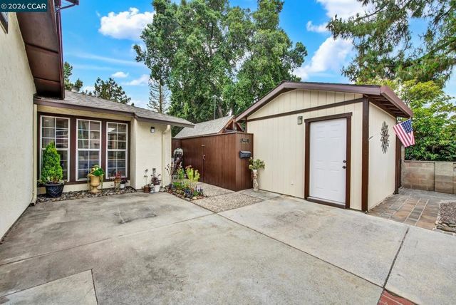 6472 Trinidad Dr, San Jose, CA 95120