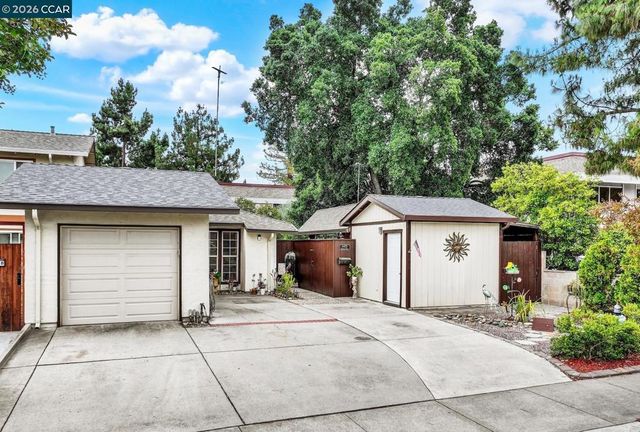 6472 Trinidad Dr, San Jose, CA 95120