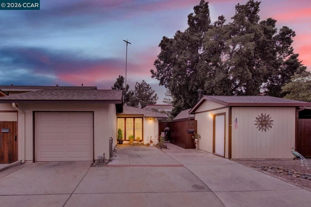 6472 Trinidad Dr, San Jose, CA 95120