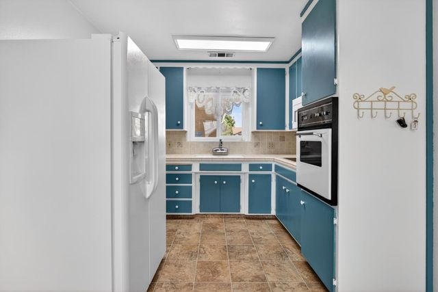 2205 Tully Rd, Modesto, CA 95350