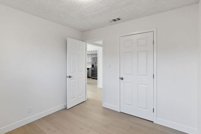 3270 Nareb St, Sacramento, CA 95838