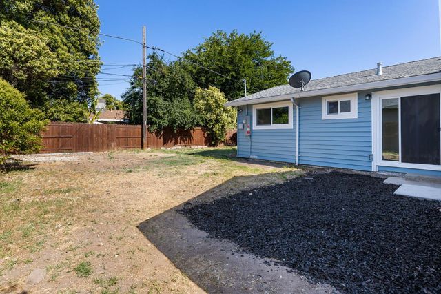 3270 Nareb St, Sacramento, CA 95838