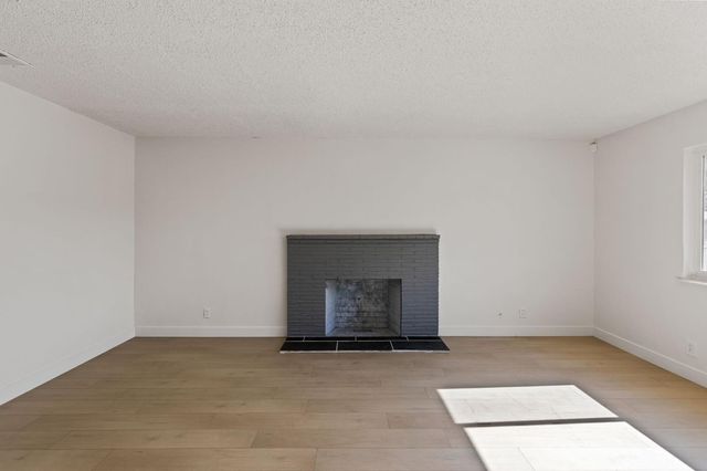 3270 Nareb St, Sacramento, CA 95838