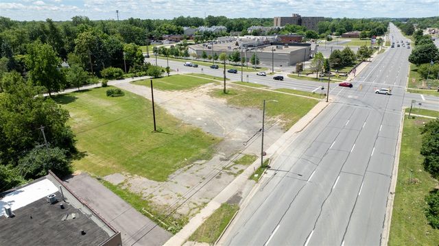 27367 Michigan Avenue, Inkster, MI 48141