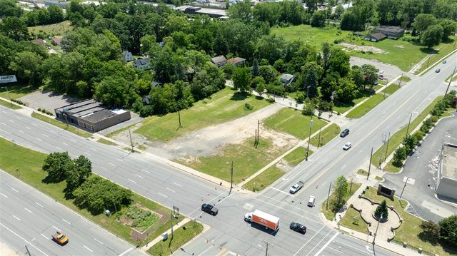 27367 Michigan Avenue, Inkster, MI 48141