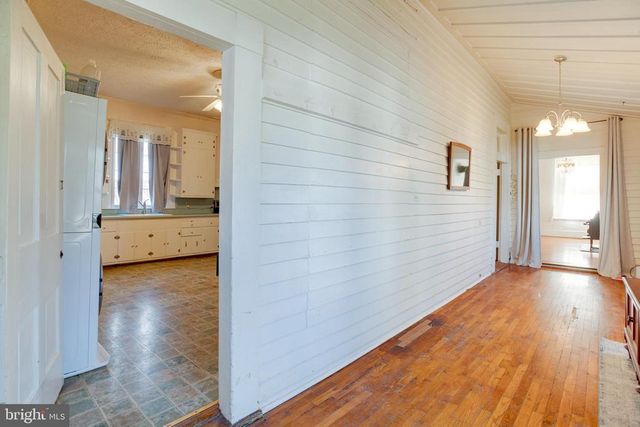 319 N MAIN ST, Madison, VA 22727